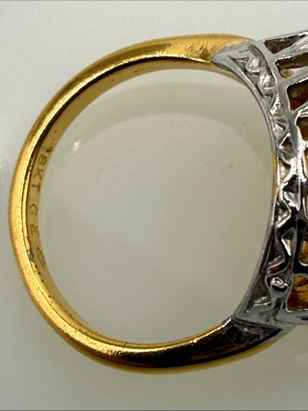 Stunning vintage 18K GE Golden Oval art deco pave rhinestone ring size 5